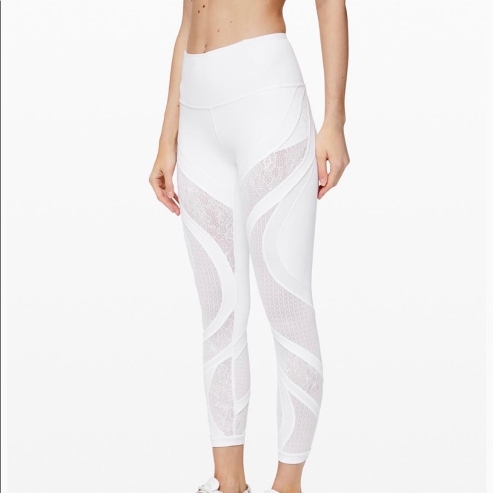 Lululemon Wunder Under white lace